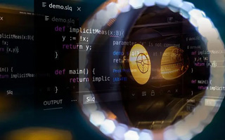 眉山 api php源码,下载的php源码怎么运行呢？